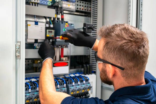 Best Best Electricians Near Me  in Coralville, IA